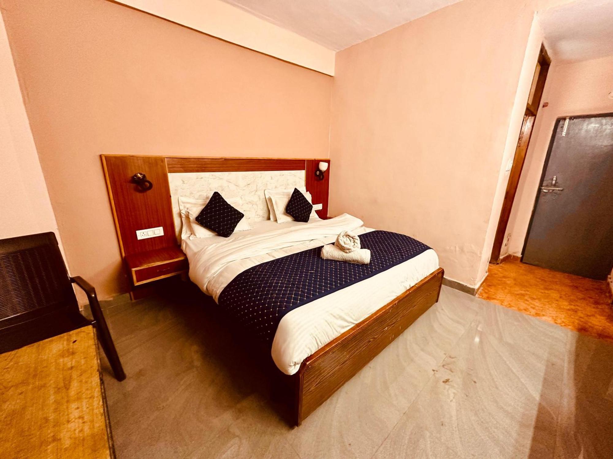 Hotel D Kanchan Manali Extérieur photo