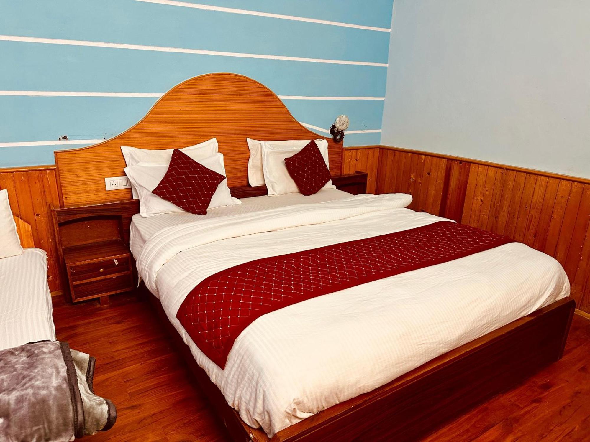 Hotel D Kanchan Manali Extérieur photo