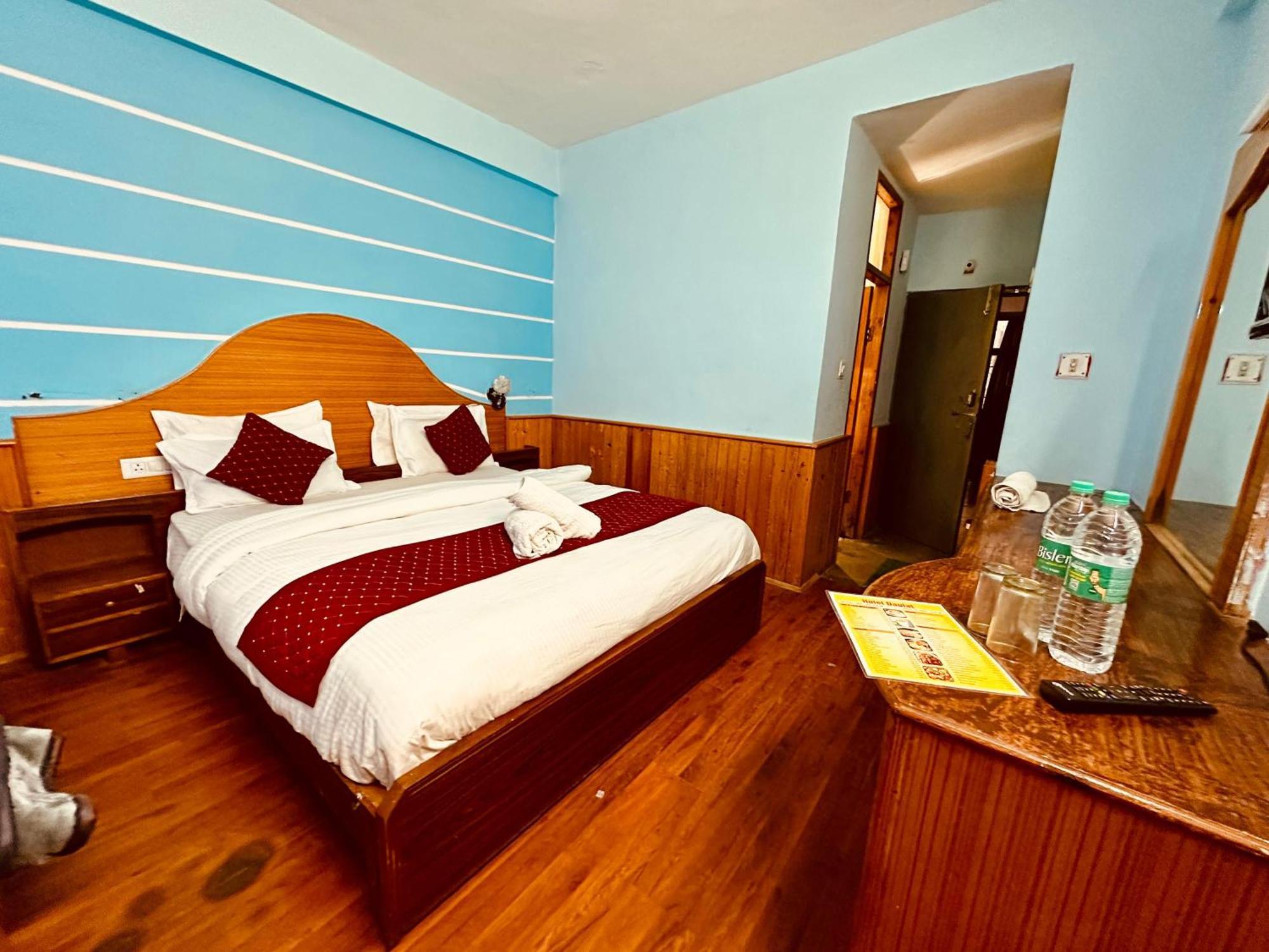 Hotel D Kanchan Manali Extérieur photo