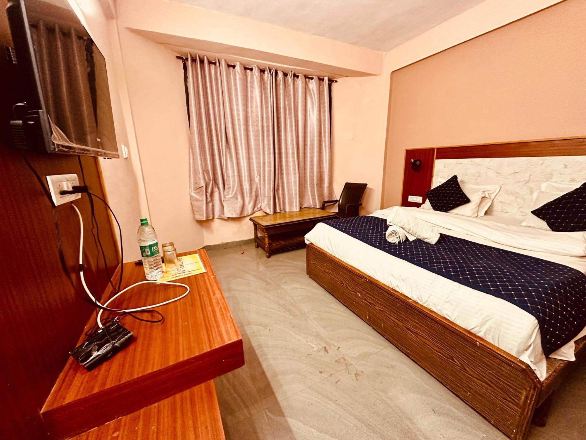 Hotel D Kanchan Manali Extérieur photo