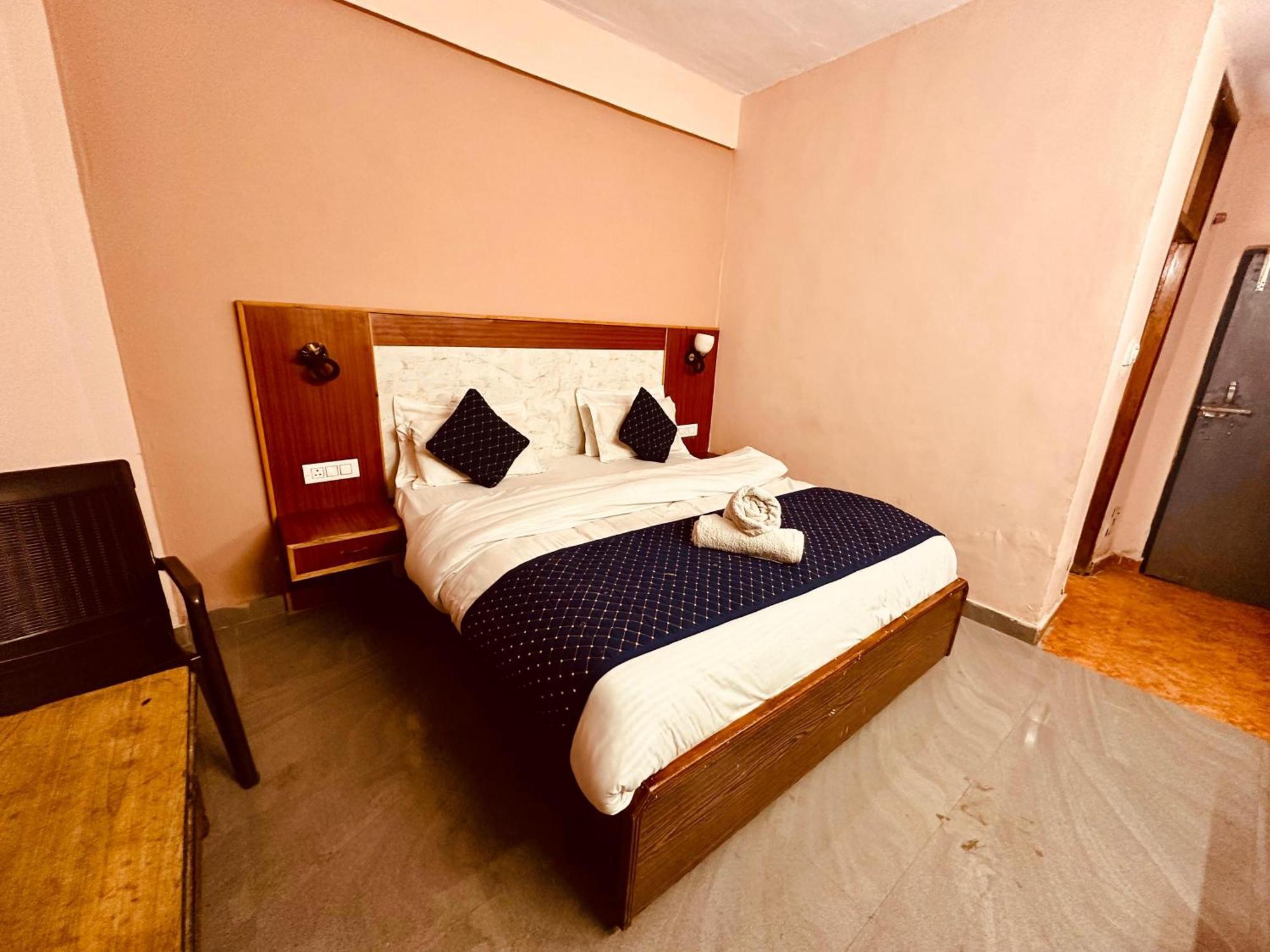 Hotel D Kanchan Manali Extérieur photo