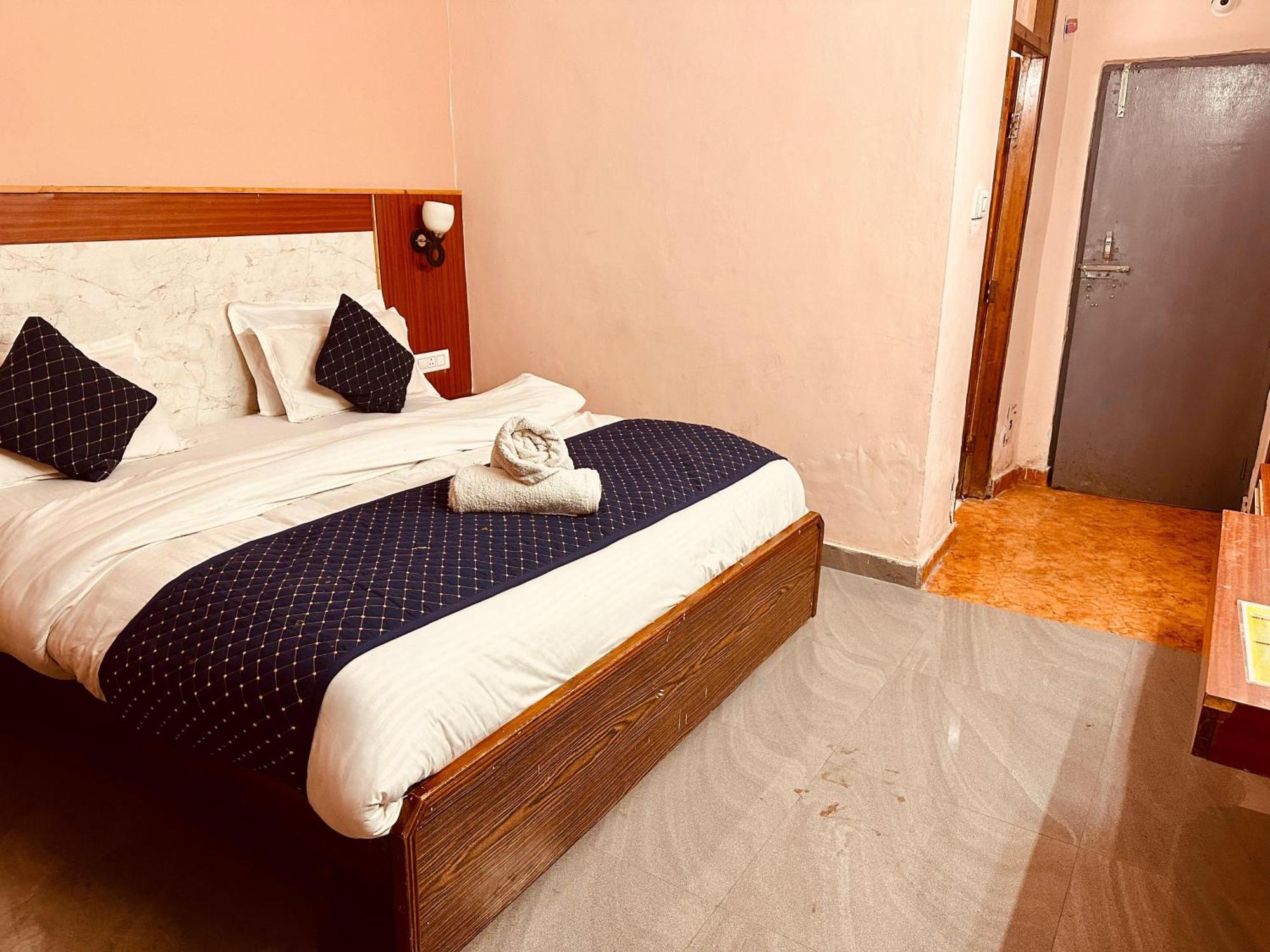 Hotel D Kanchan Manali Extérieur photo